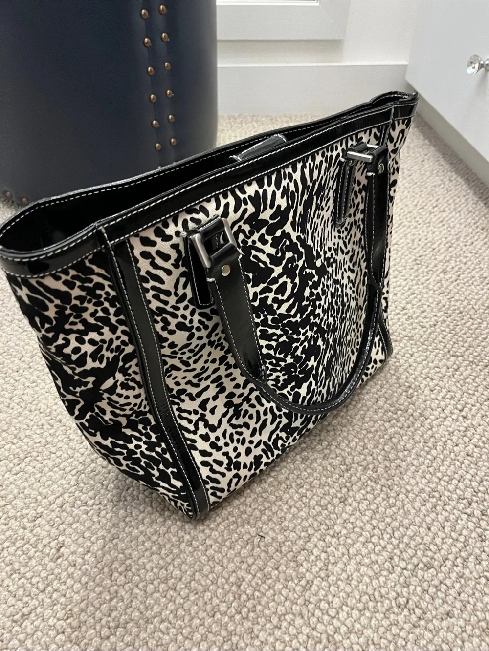 Talbots tote bold